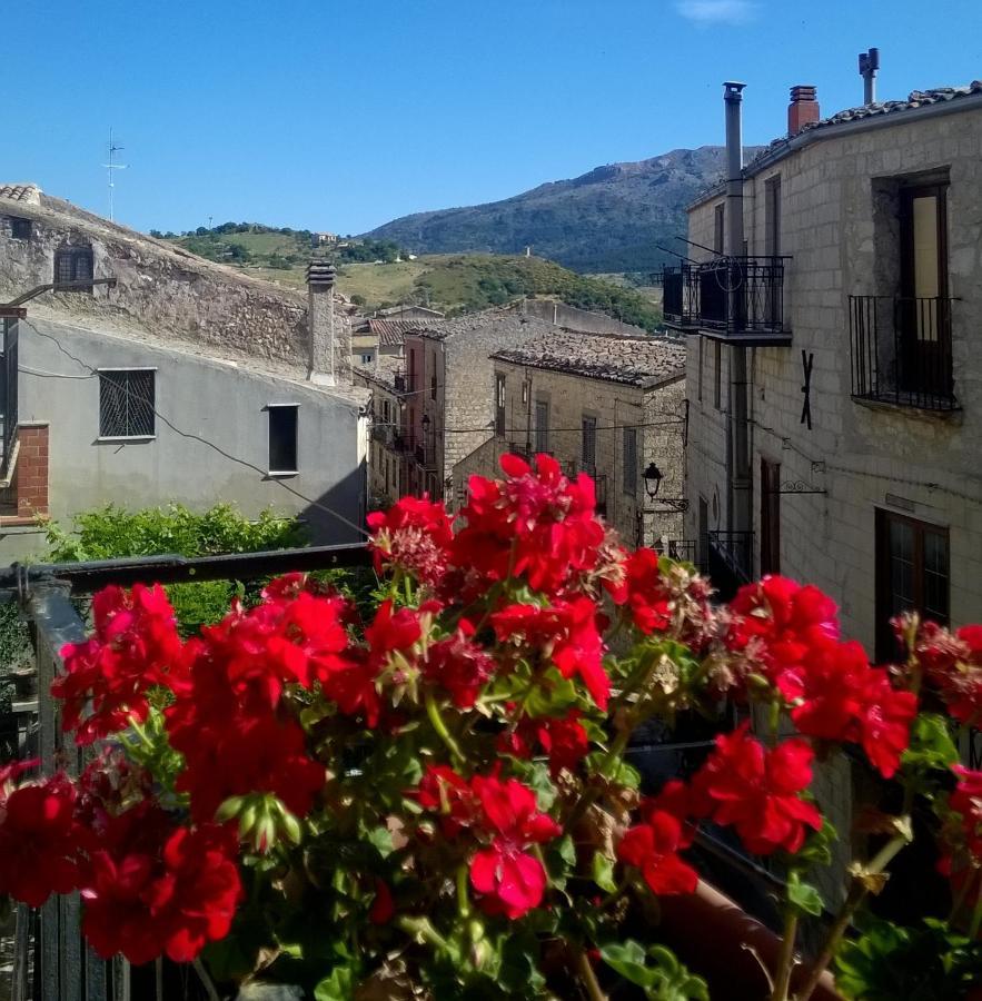 Bed and Breakfast Cas'Antica Soprana Petralia Soprana Exterior foto